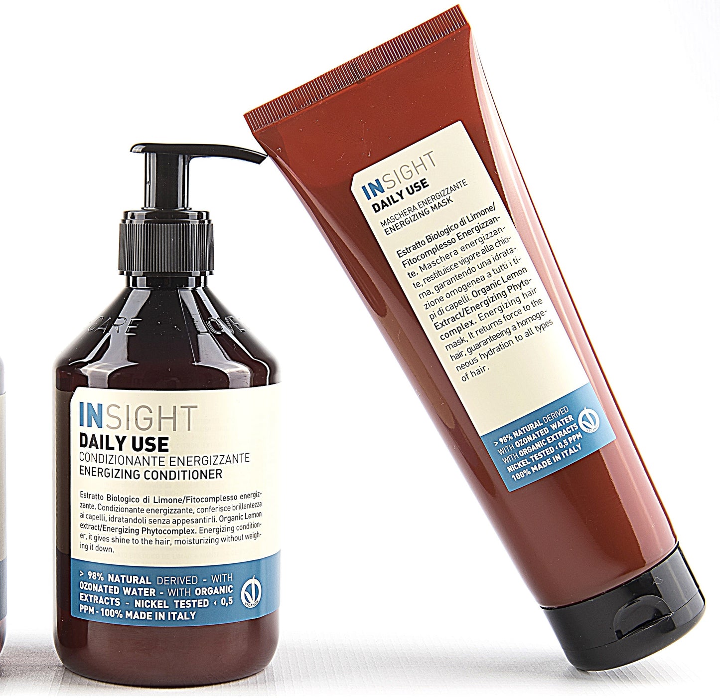 Daily use- 400 ml Conditioner und 250 ml Maske für die tägliche Pflege aller Haartypen.